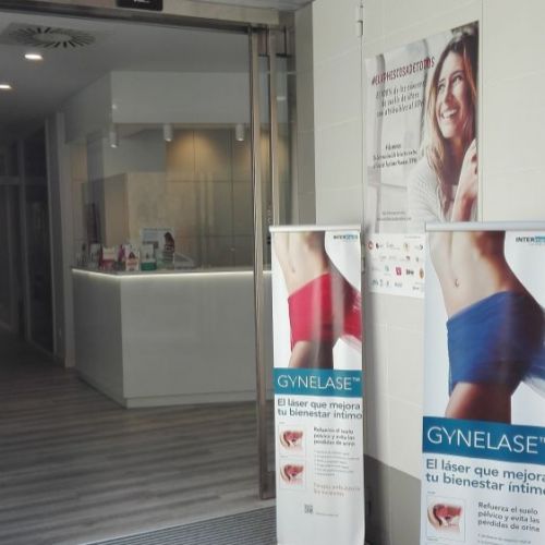 Acceso y mostrador de atención